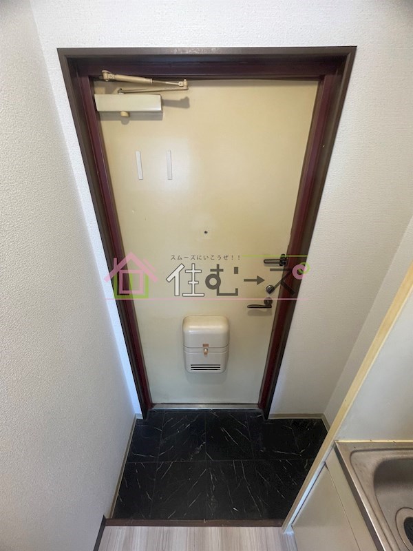 フロンティア21 玄関