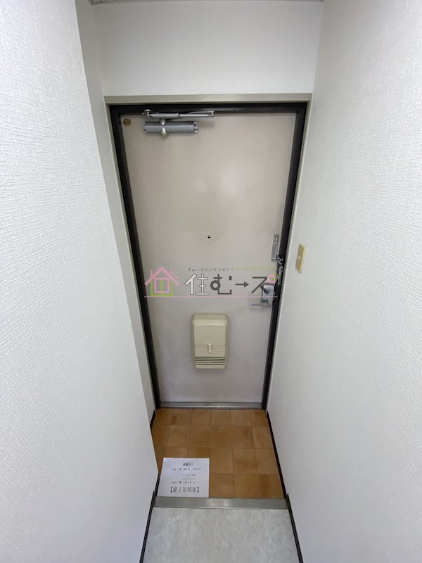 ヒロセハイツ 玄関