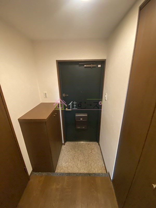 City Life クラウンハイム長堀通 玄関