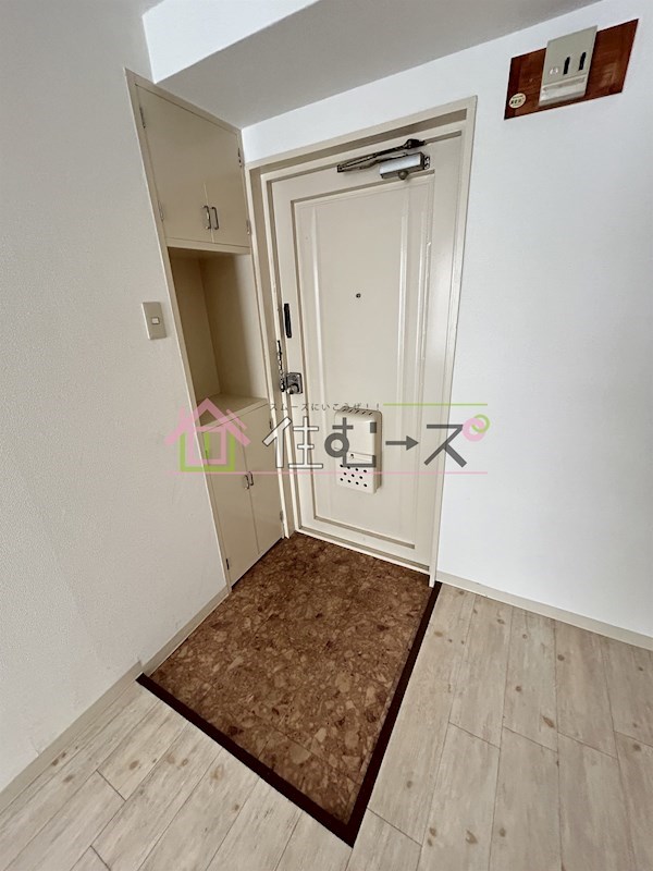 ラパンジール松屋町 玄関