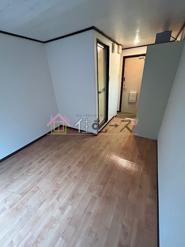 プレアール中宮 リビング