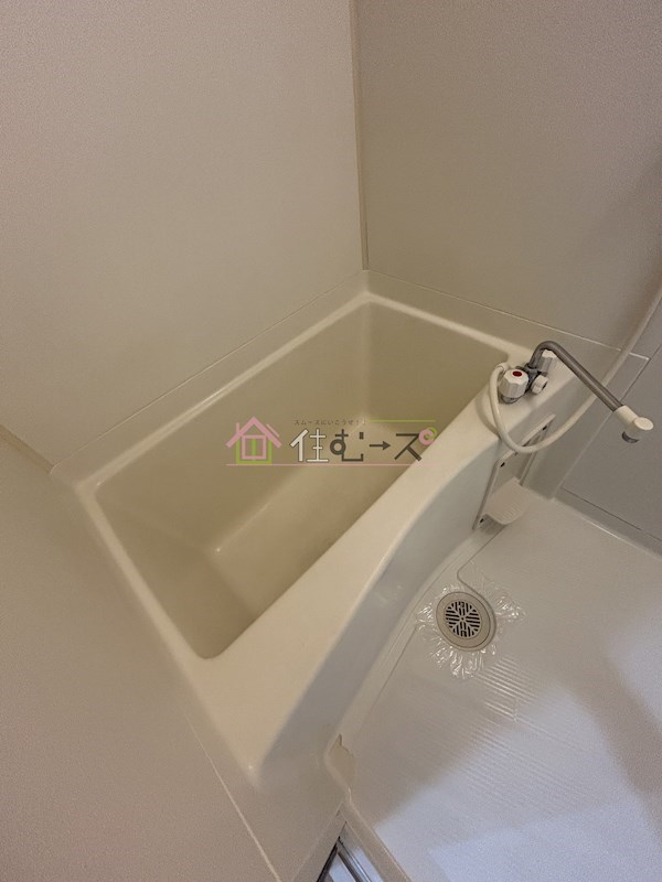 ロイヤルメゾン北浜 風呂画像