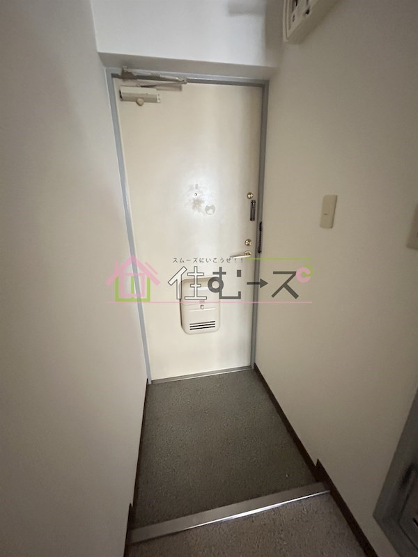 ビルシャナ長居 玄関