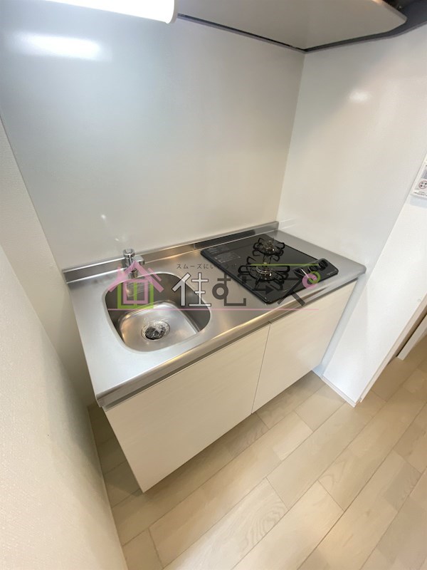 LIVIAZ NAMBA KRASS キッチン