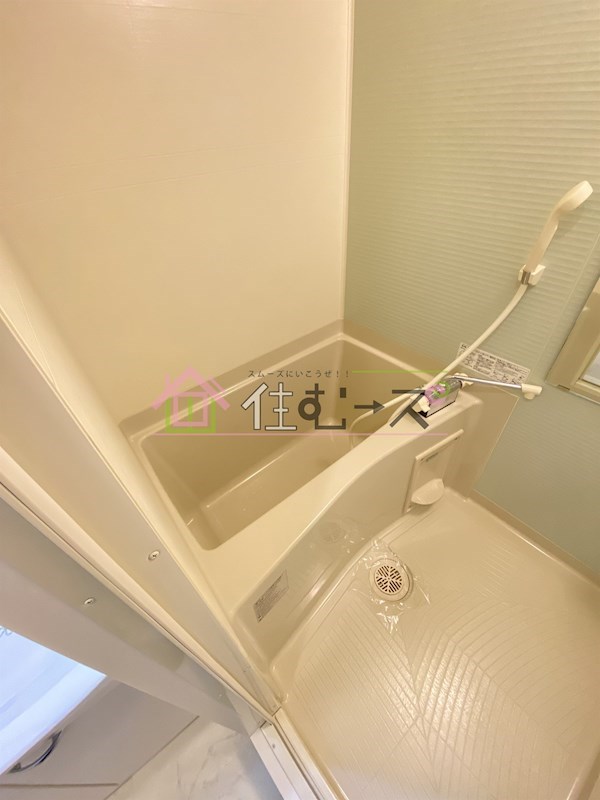 LIVIAZ NAMBA KRASS 風呂画像