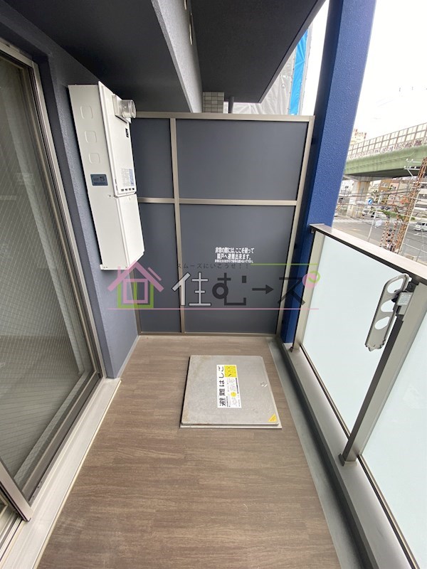 LIVIAZ NAMBA KRASS ベランダ