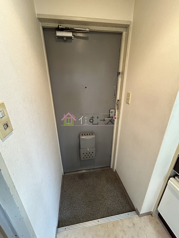 ベルシャトー南加賀屋 玄関