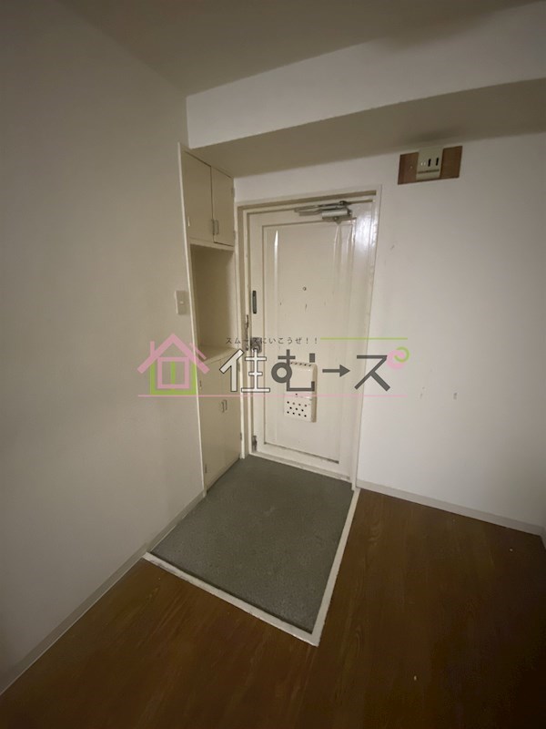 ラパンジール松屋町 玄関