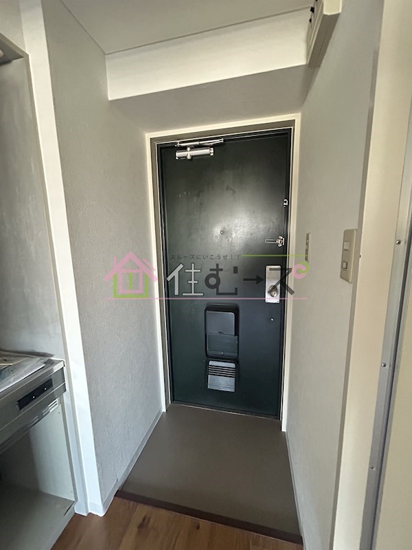 ラヴィ城北 玄関