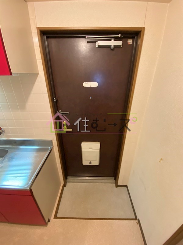 ドエル南森町 玄関