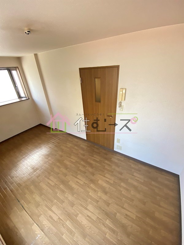 ドエル南森町 リビング