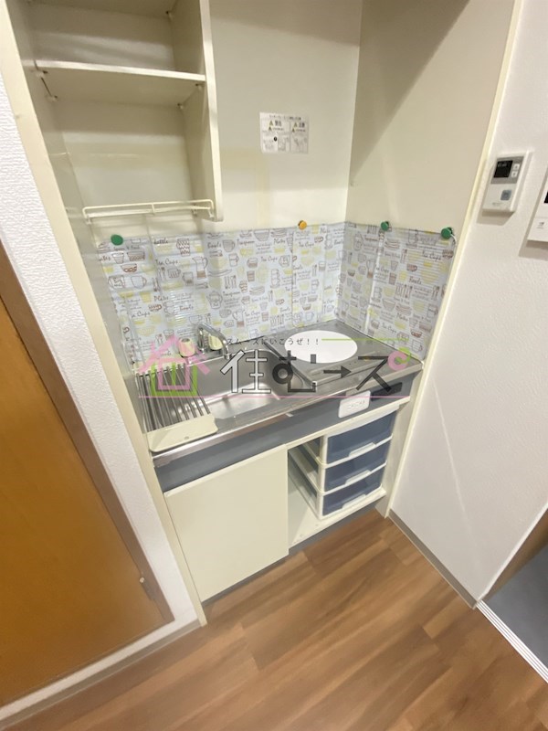 センエイ谷四 キッチン