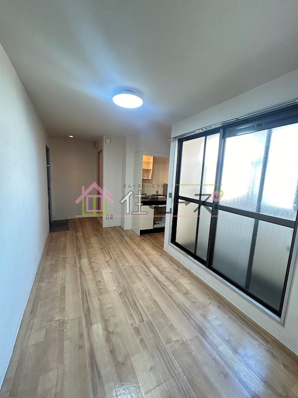 デイルーチェ上新庄 リビング