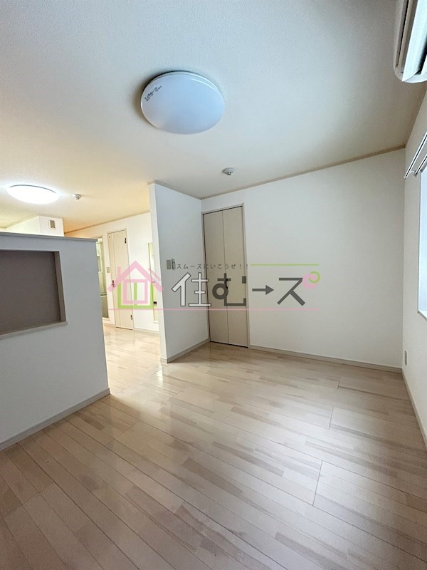 エスタバウ南堀江B棟 リビング