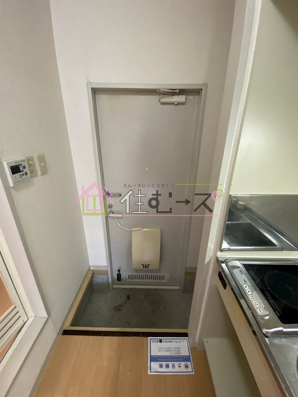 尚志ハウス 玄関