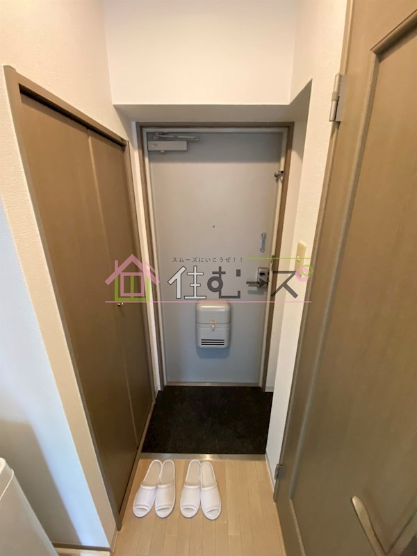 RONA　GARDEN　PLACE 玄関