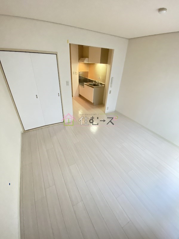 カネマスロイヤルコート リビング