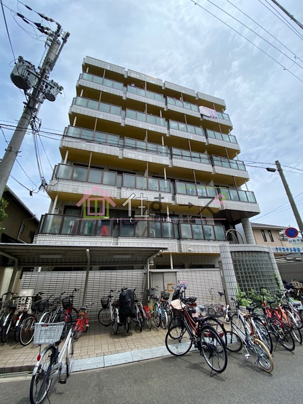 クリスタル長居 外観