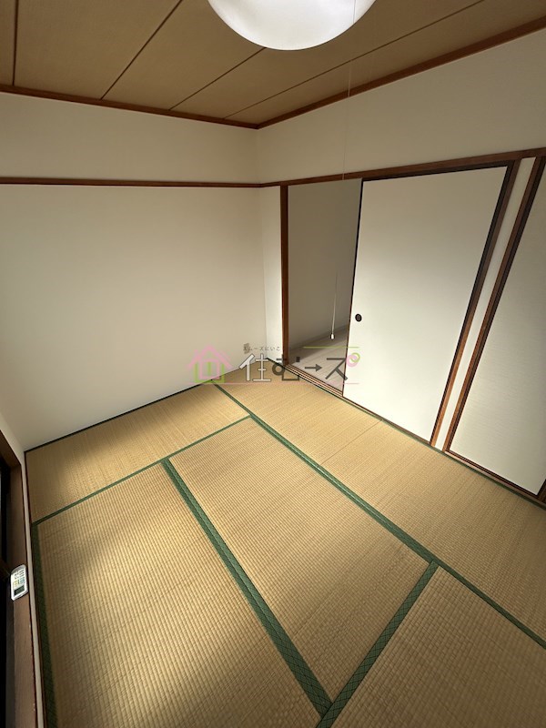 クリスタル長居 リビング