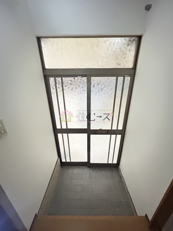 瓜破6丁目戸建 玄関