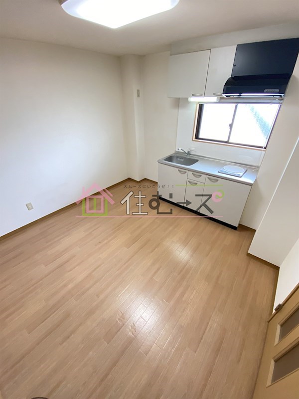 ハイツウィングスター リビング