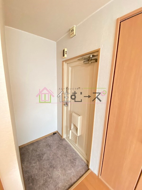 グランドキャナル新町 玄関