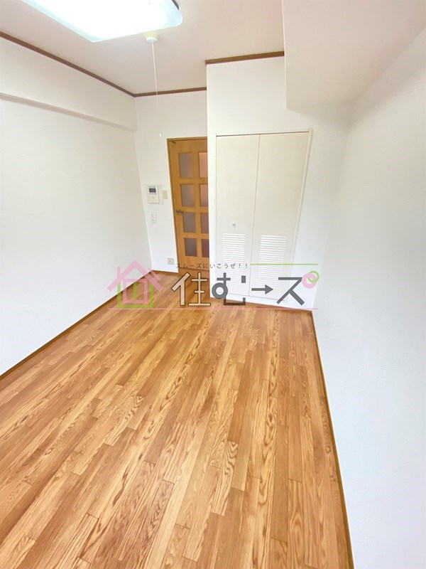 ノルデンハイムリバーサイド天神橋 リビング