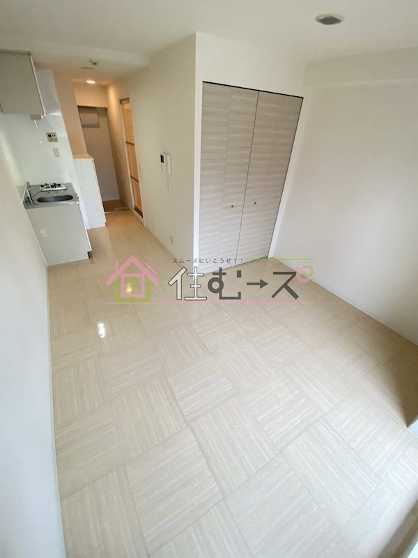 フレアコート北浜 リビング