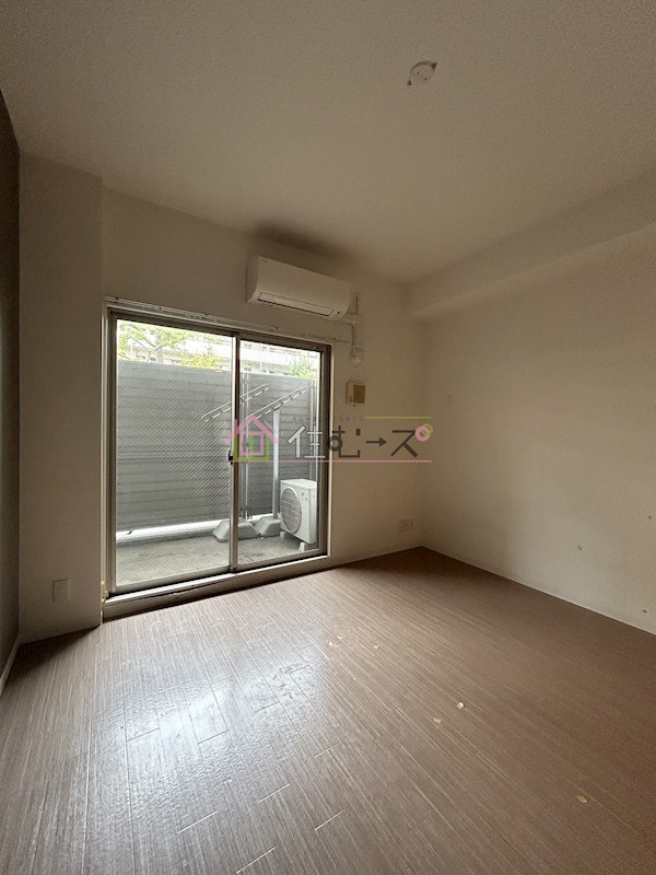 メゾンキコー難波南 ベッドルーム