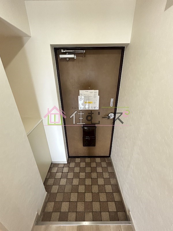 ローズコーポ新大阪7 玄関