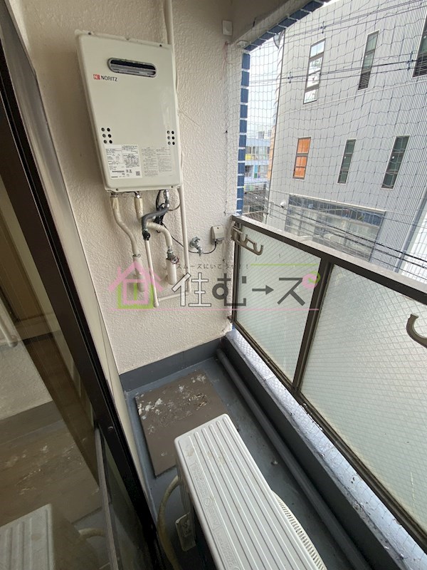 コーポウエスト神路 ベランダ