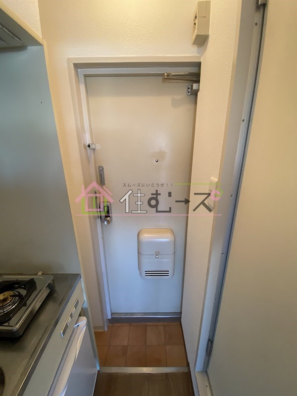 ラレジデンス今里 玄関