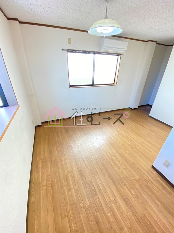 三輝参番館 ベッドルーム