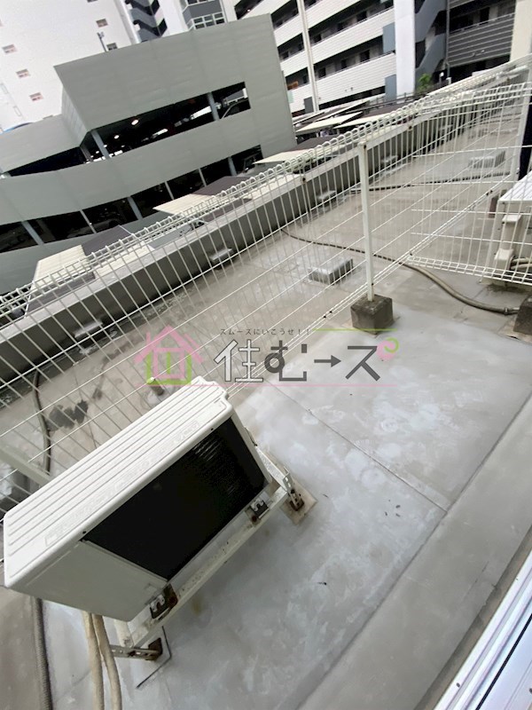 新大阪コーポビアネーズ ベランダ