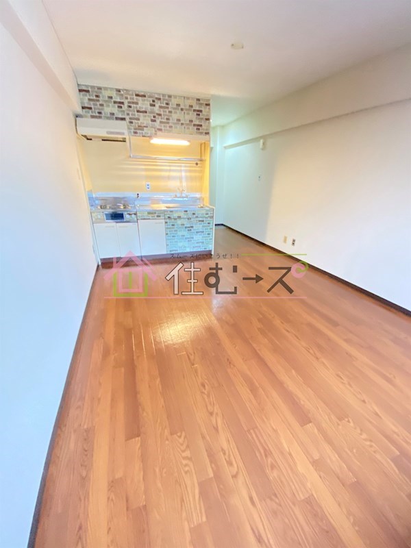 新大阪コーポビアネーズ リビング