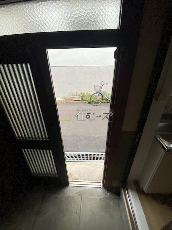 姫島5丁目貸家 玄関