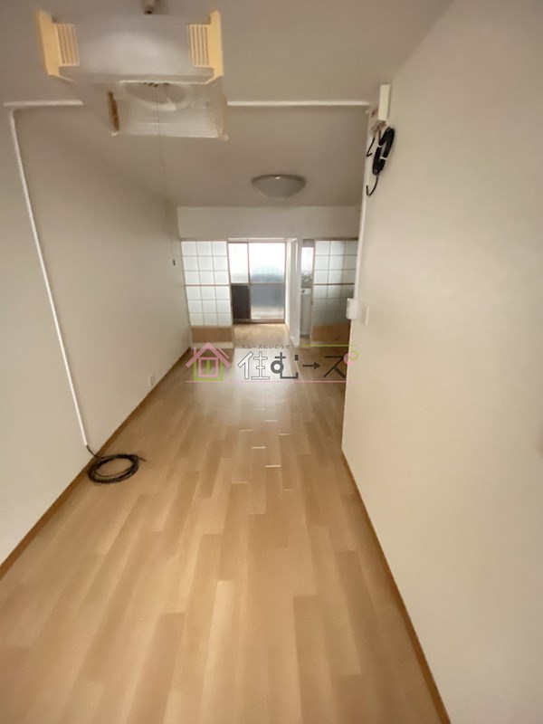 姫島5丁目貸家 リビング