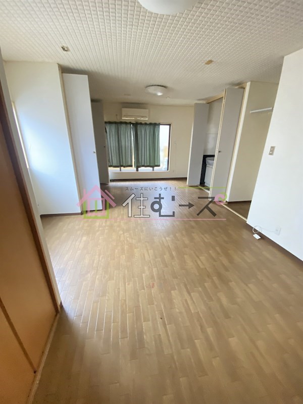 ウィンパレス弁天 リビング