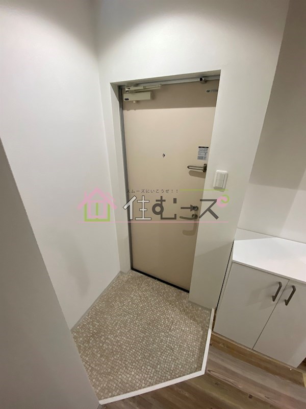 ウインズコート清水 玄関