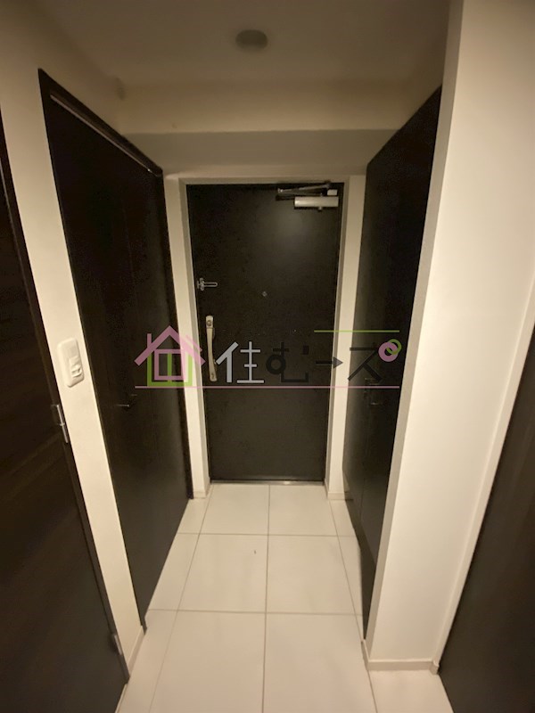 エスライズ難波EAST 玄関