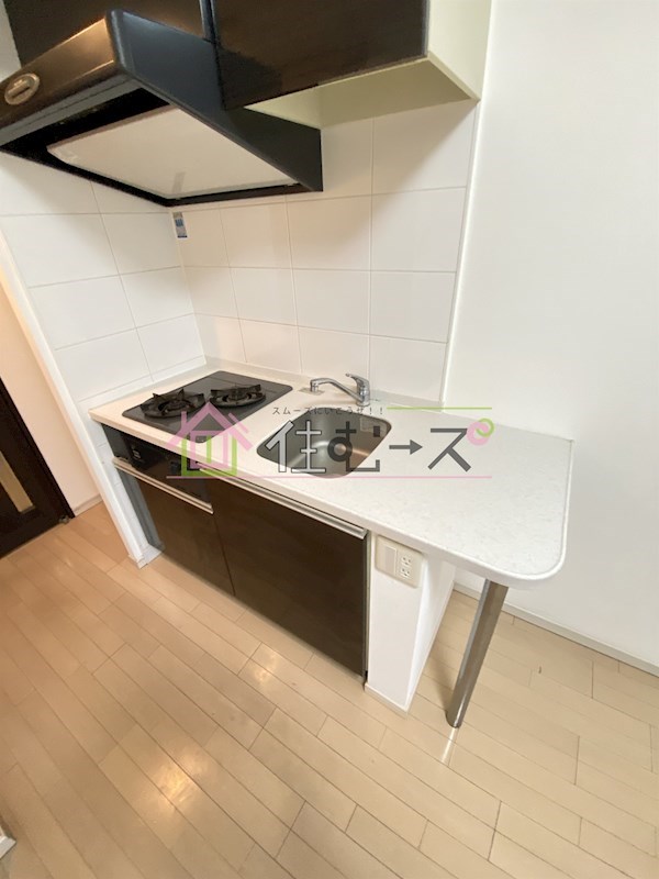 エスライズ難波EAST キッチン