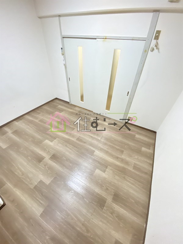 アバンス三先 リビング