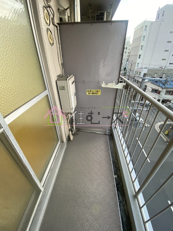 メゾン第3新大阪 ベランダ
