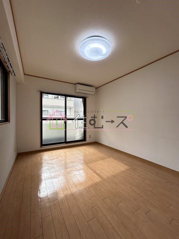 ドゥエリング成育 ベッドルーム