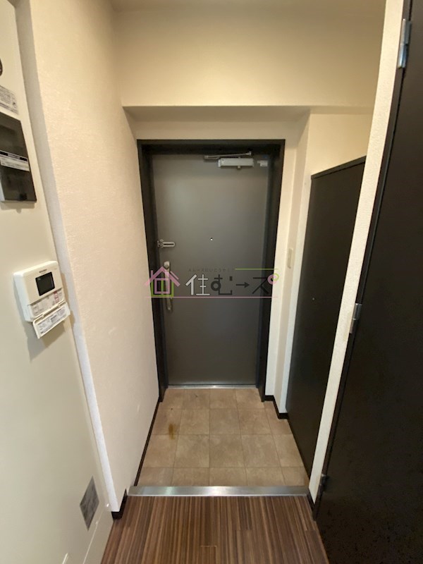 インペリアル靭本町 玄関