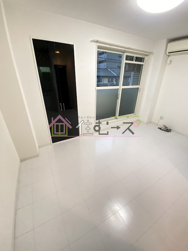 パイン塚本 ベッドルーム