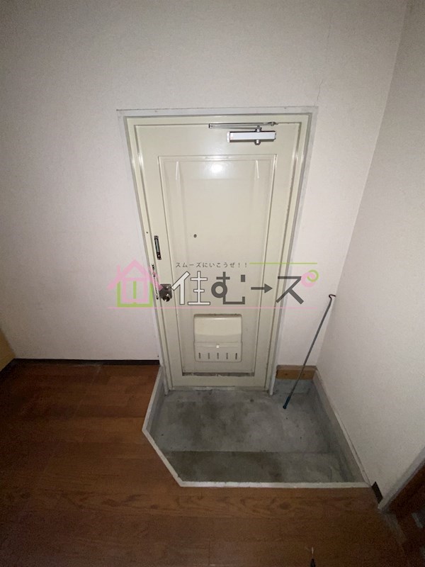 ハイツアスカ 玄関