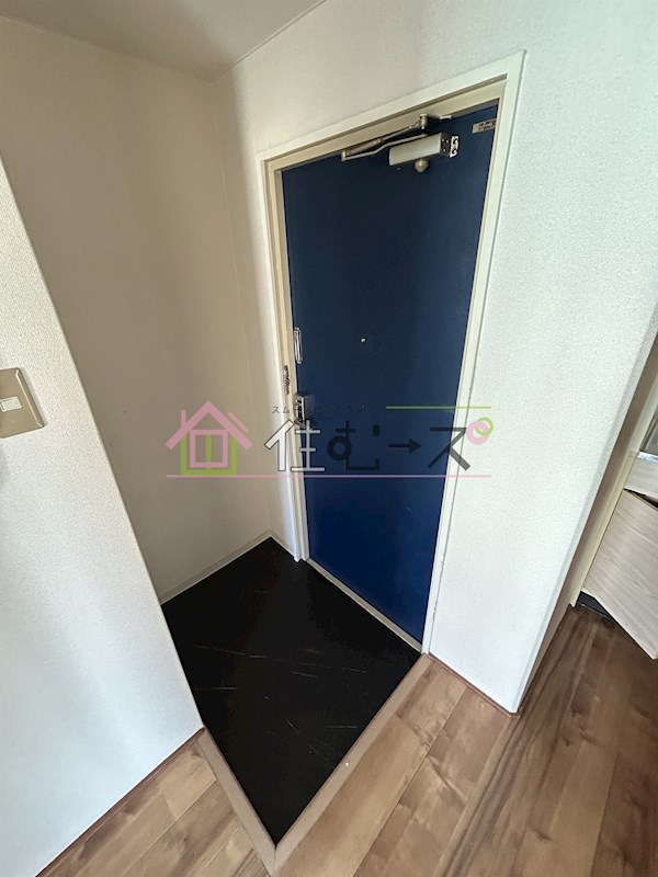 アメニティ新大阪4番館 玄関