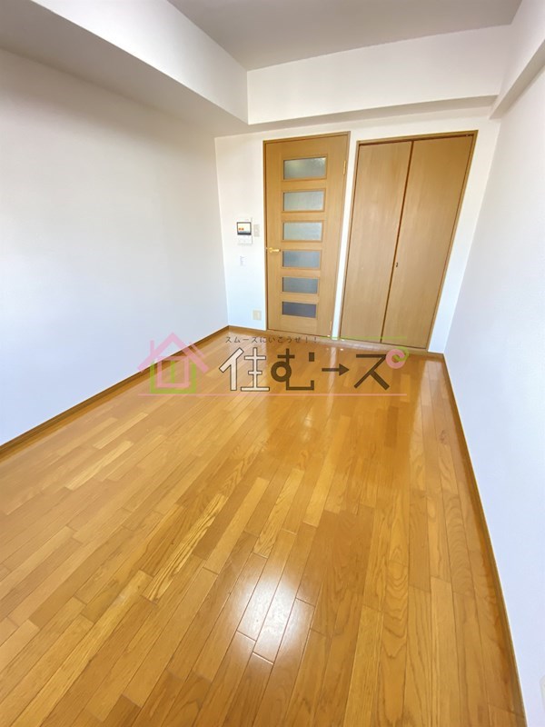 エスリード北梅田 リビング