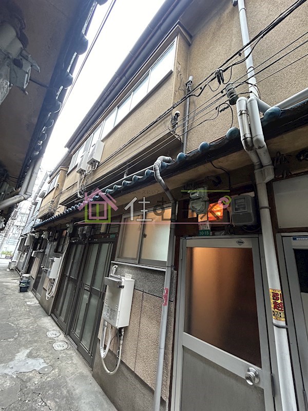 港区磯路3丁目テラスハウス 外観